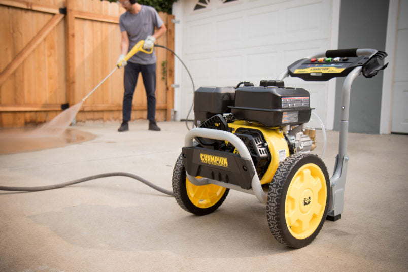 Champion 100780 Pressure Washer Gas Champion Engine 3100 PSI 2.2 GPM New