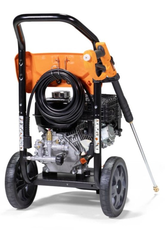 Generac 3000 PSI 2.4 GPM Gas Pressure Washer 8896 New
