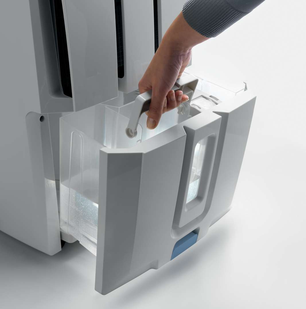 DeLonghi DD70PE 70 Pint Dehumidifier w/Pump Manufacturer RFB