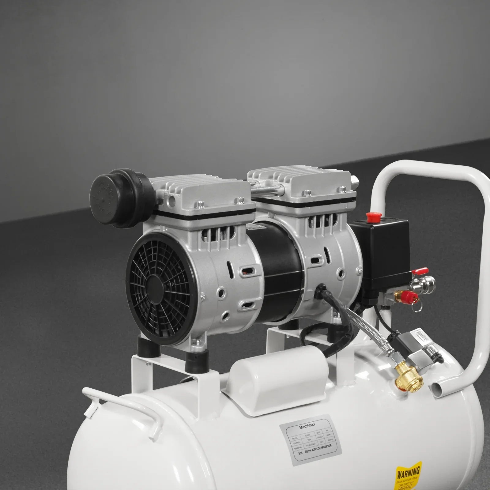 MechMaxx PC-30 Air Compressor 8 Gallon 600W 110V Oil-Free Quiet Electric Air Pump 0.7MPa 40L/min New