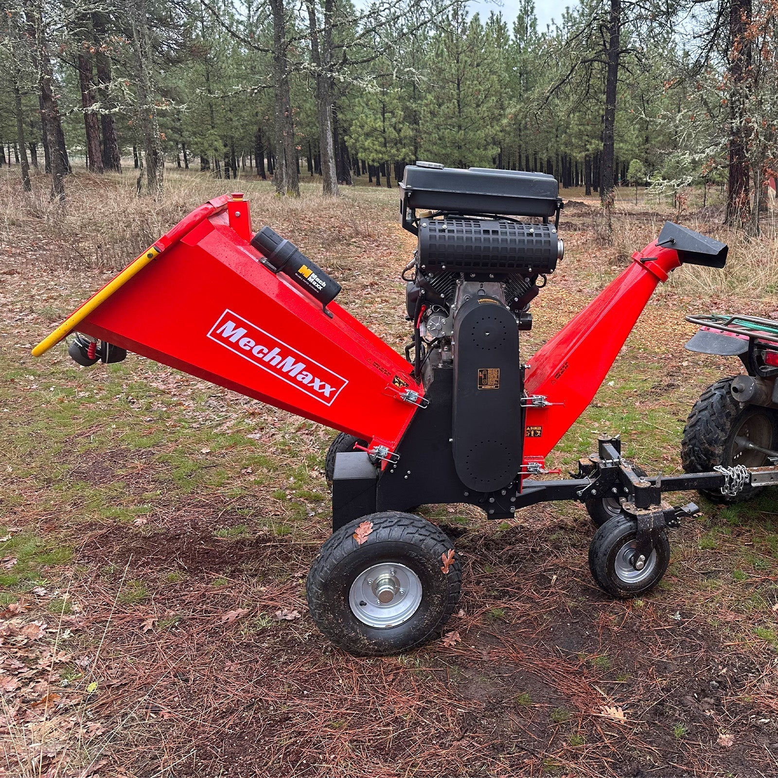 MechMaxx B200 Wood Chipper 8" ZONSEN Electric Start 1000cc 35HP Gas Powered 4-Wheel Drum with Taillight New