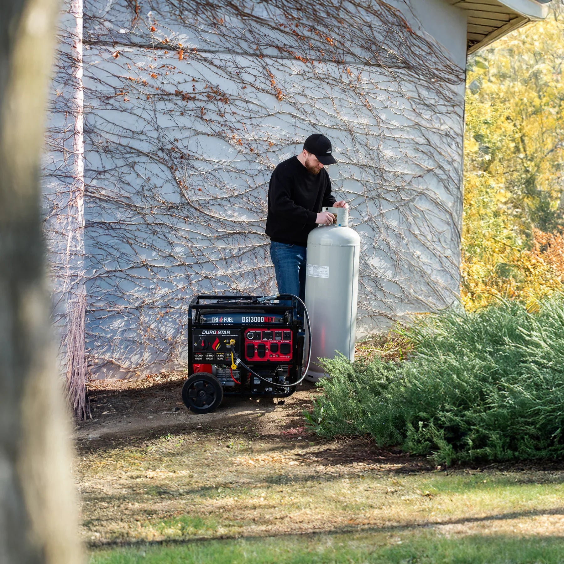 DuroStar DS13000MXT 10500W/13000W Generator Tri Fuel Gas Propane Natural Gas 50 Amp CO Alert Remote Start New