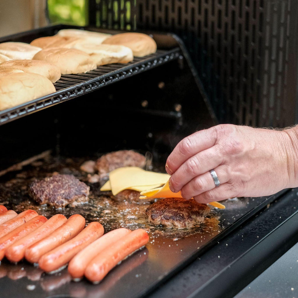 Masterbuilt Gravity Series‚ 800 Digital Charcoal Griddle + Grill