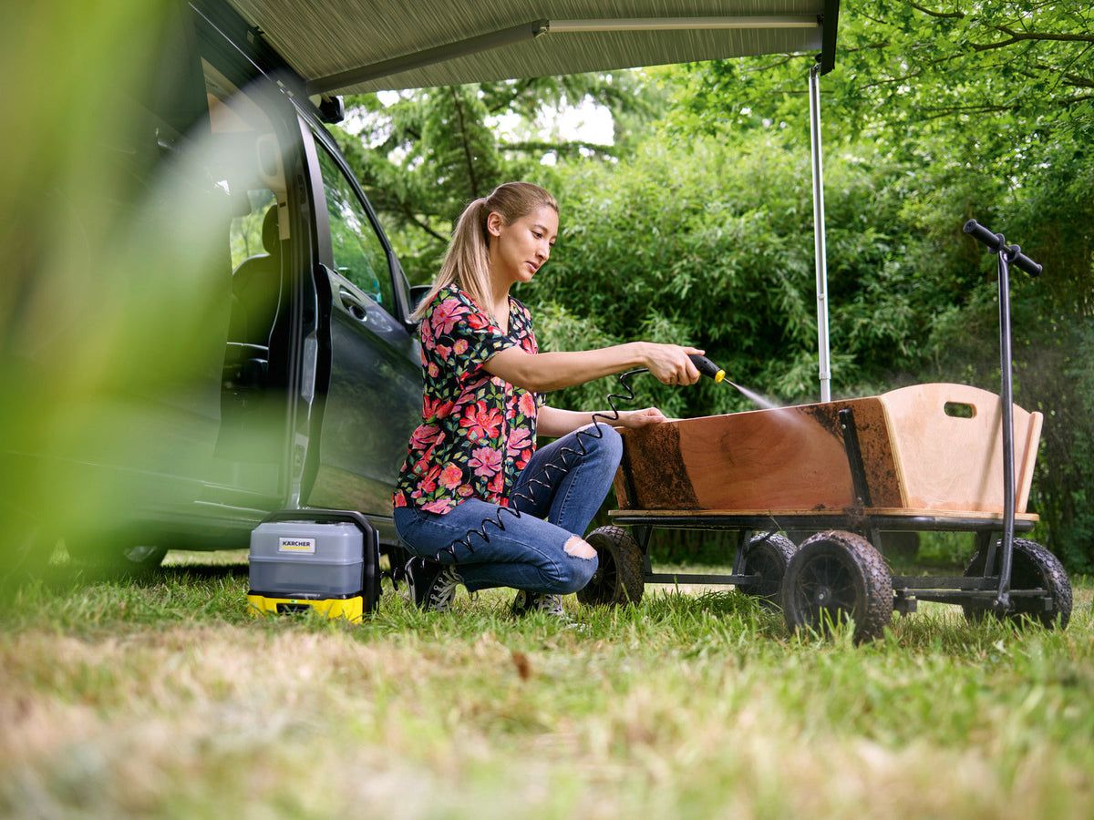 Karcher OC 3 Plus Mobile Cleaner 1.8 Gal. Water Tank 72 PSI with Li-Ion Battery New